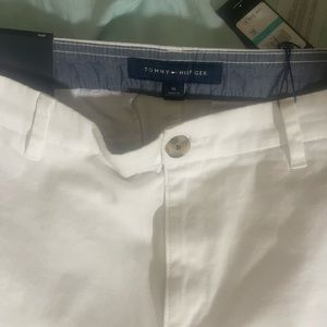 NWT TOMMY HILFIGER Sz 16 Hampton
Stretch Slim Chino Women Pants - White